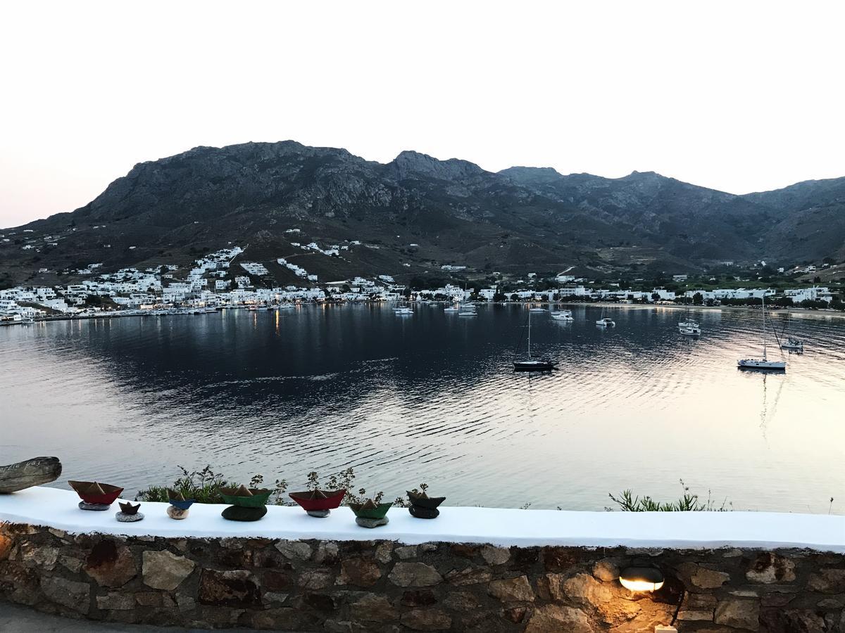 Amfitriti Serifos Livadi  Eksteriør billede