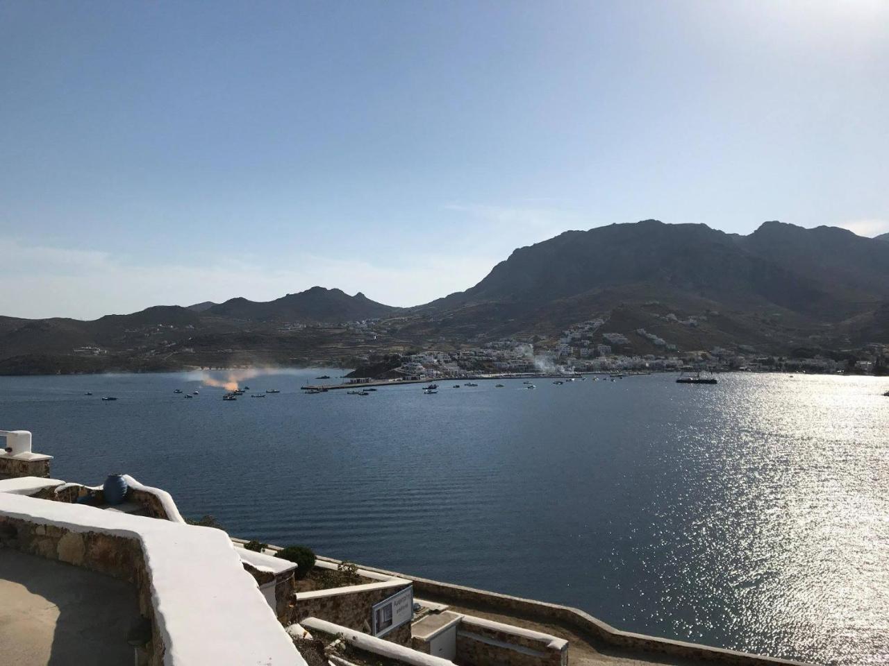 Amfitriti Serifos Livadi  Eksteriør billede